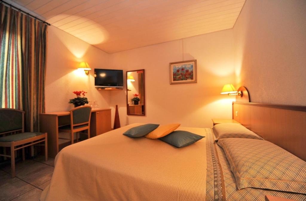 Hotel Ristorante Grotto Serta Lamone 외부 사진
